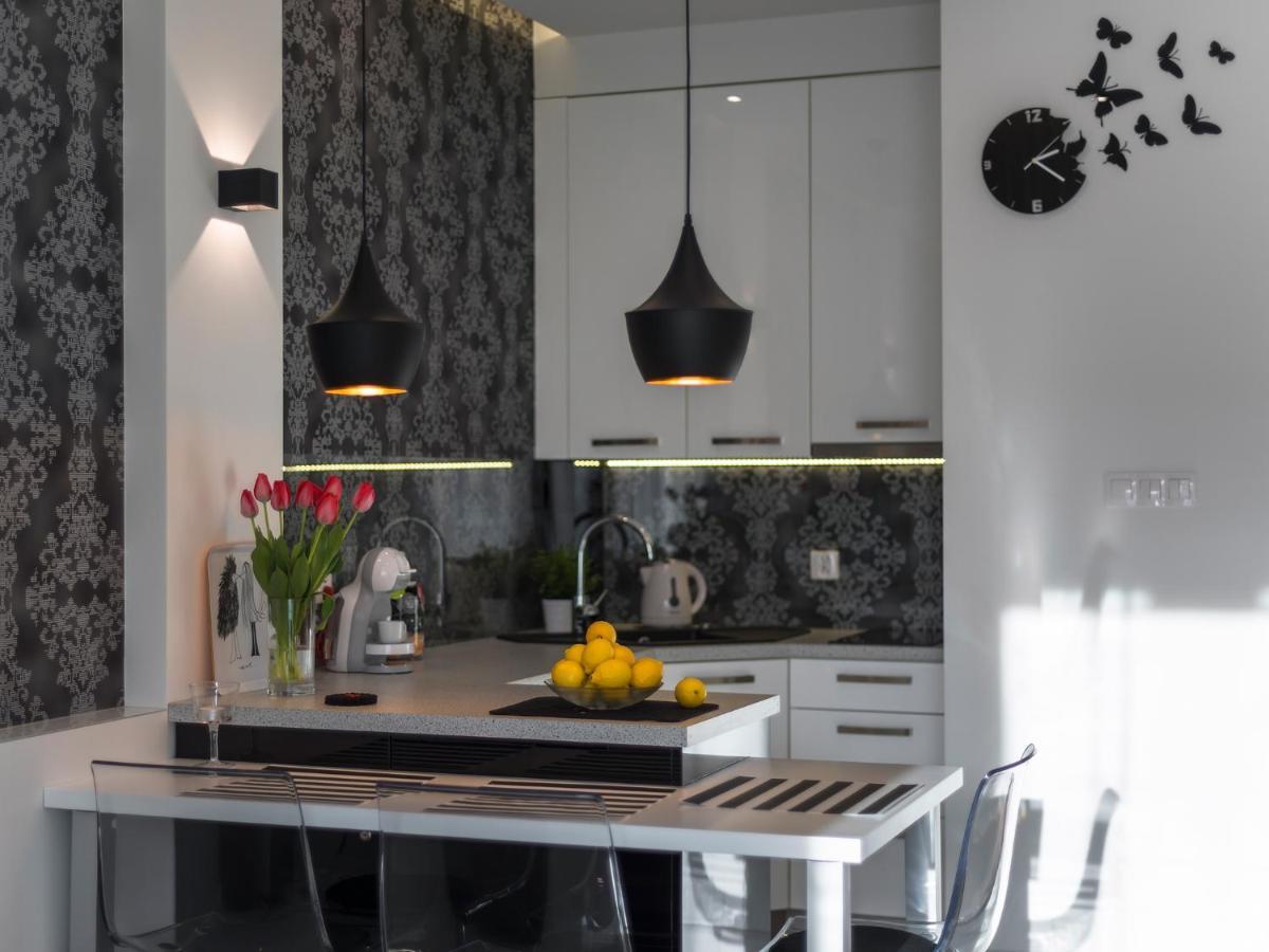 Black Pearl Apartment Krakow Luaran gambar